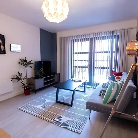 Apartment Pristine 1 And 2 Bedroom Near Business District By Belvilla Birmingham